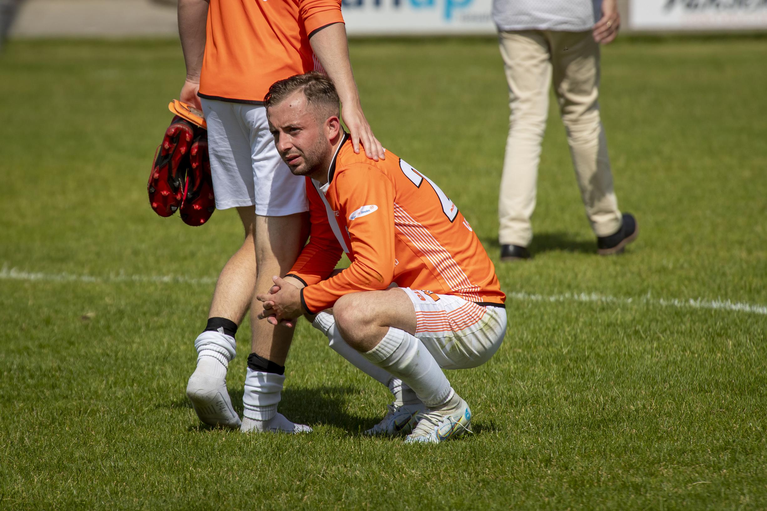 Veritas degradeert na ruime nederlaag